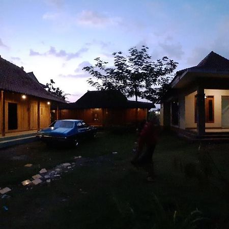 Rumah Limas Yogyakarta Exterior photo